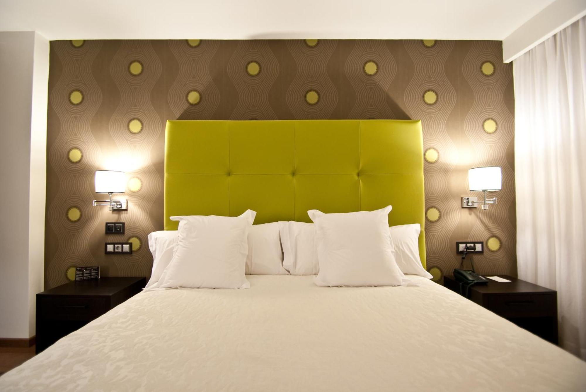 Hotel Infanta Leonor Écija Zewnętrze zdjęcie